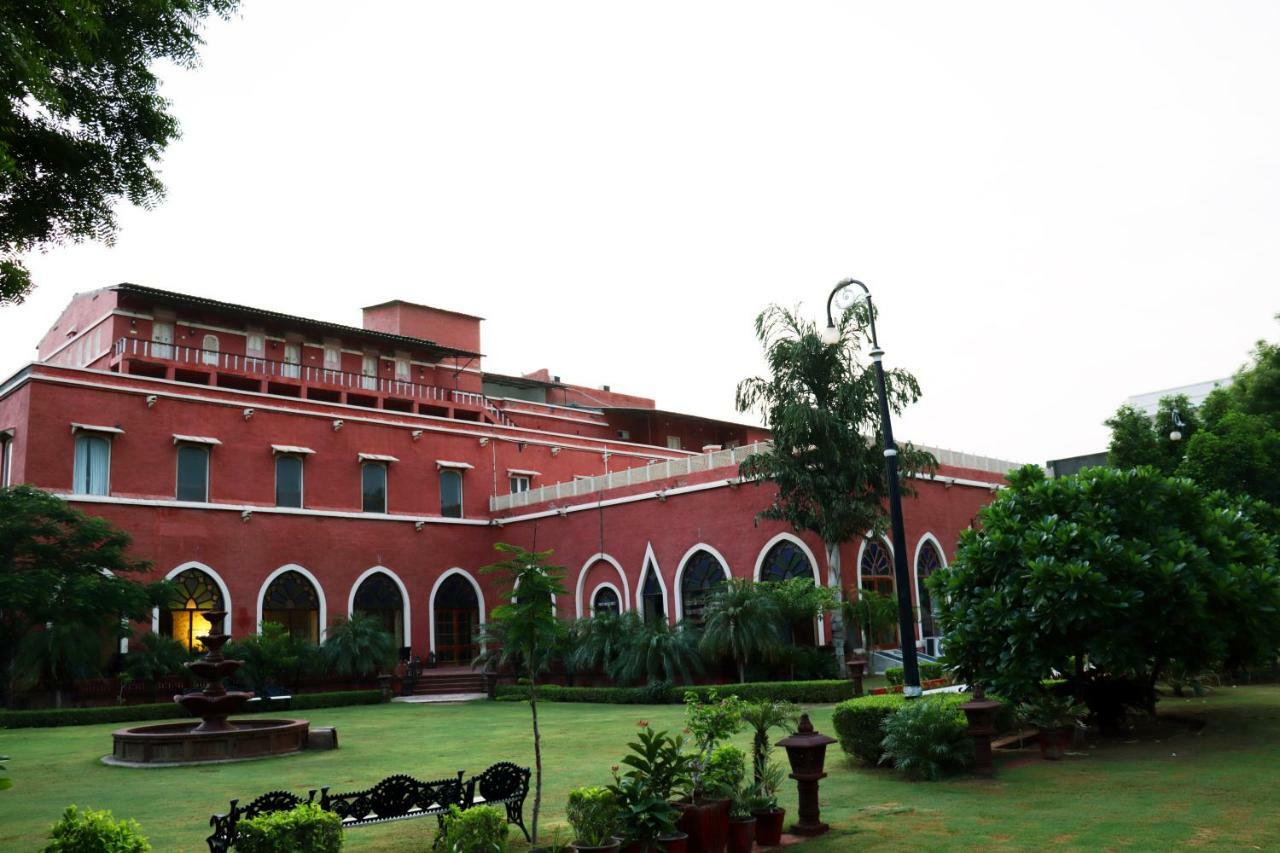 Maharaja Ganga Mahal Hotel Bikaner Exterior photo